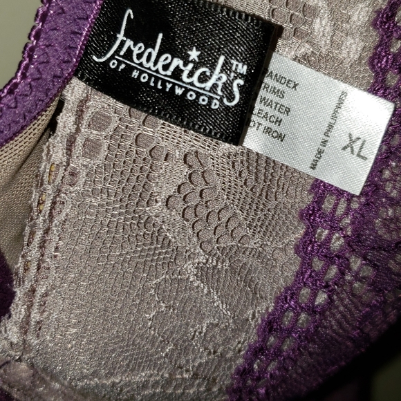 Corset - Picture 5 of 5